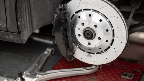 5 Signs Your Brakes are on the Fritz